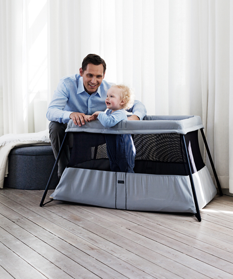 does baby bjorn travel crib fit in suitcase